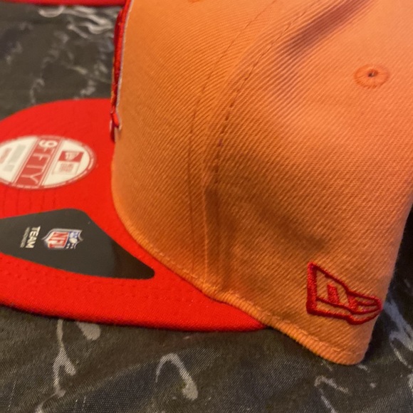 Buccaneers Hat - Picture 4 of 4